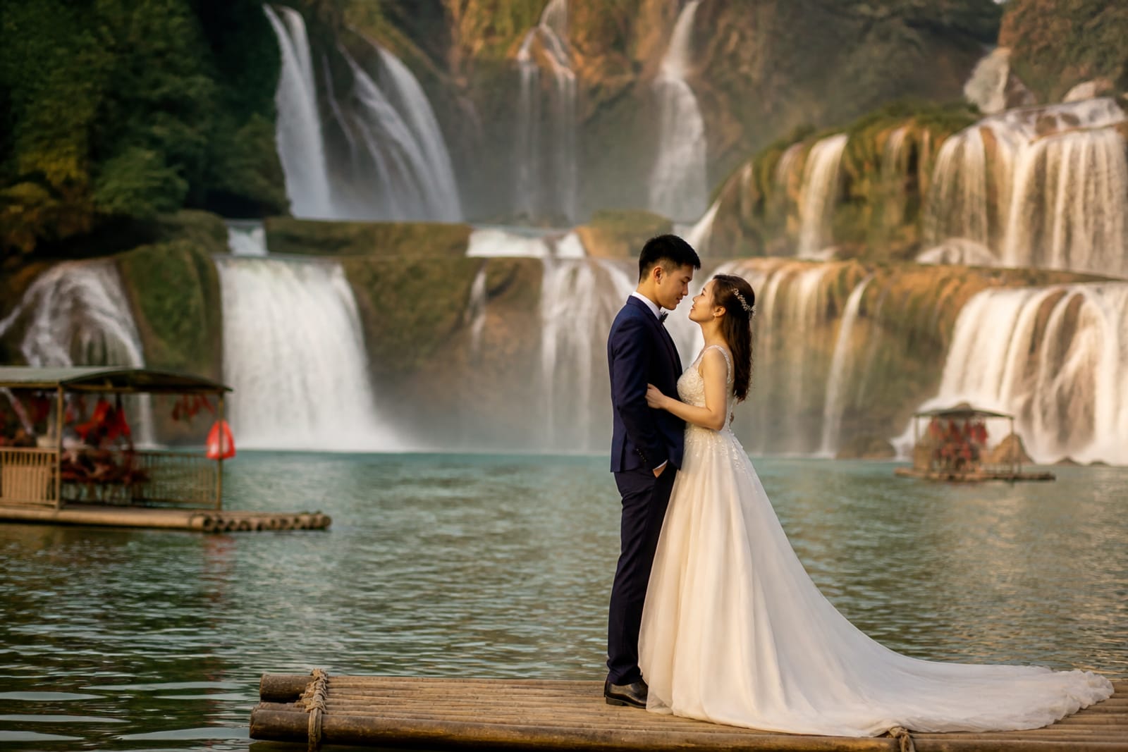 Ban Gioc Waterfall (illustration)