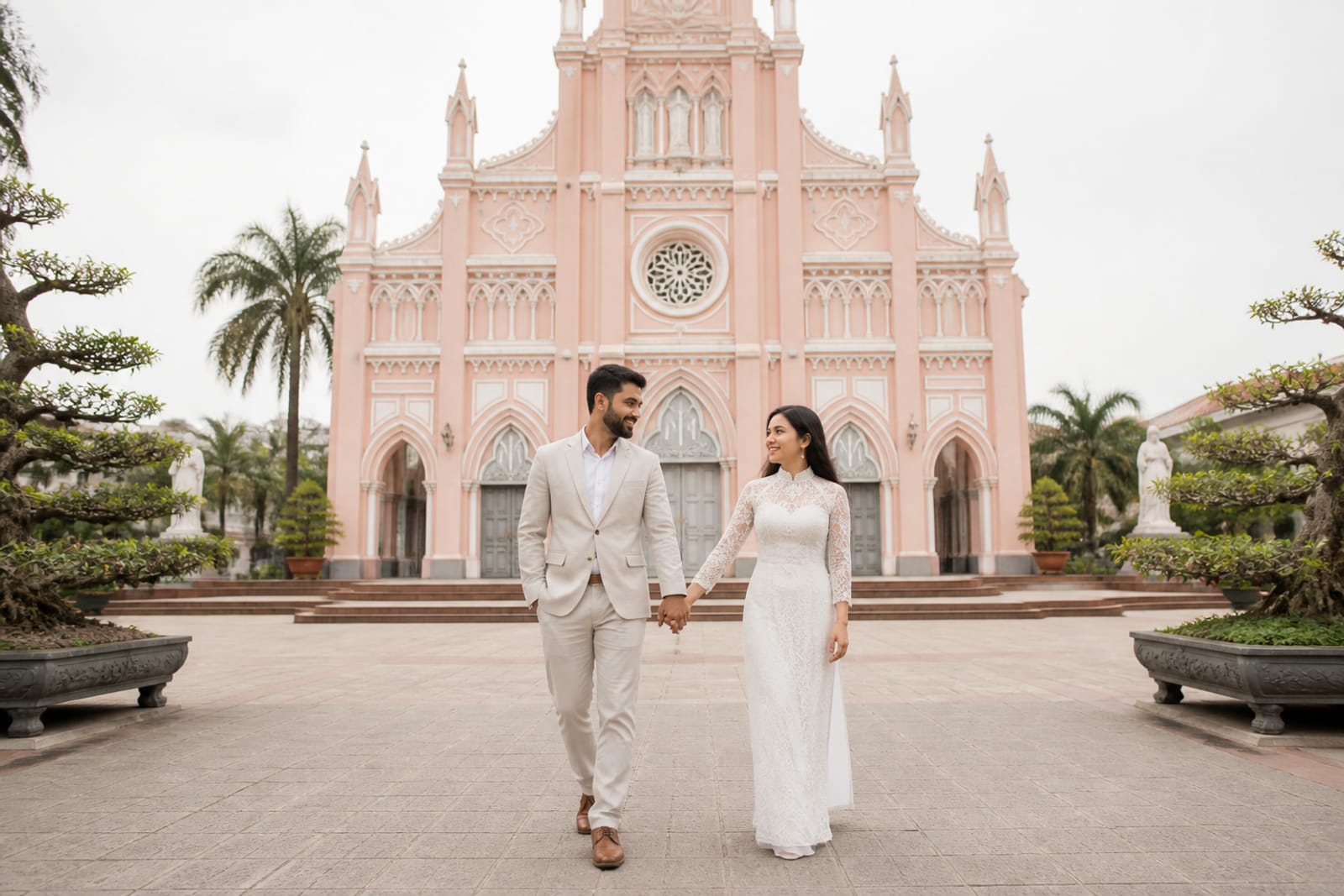 Da Nang Pink Cathedral (illustration)
